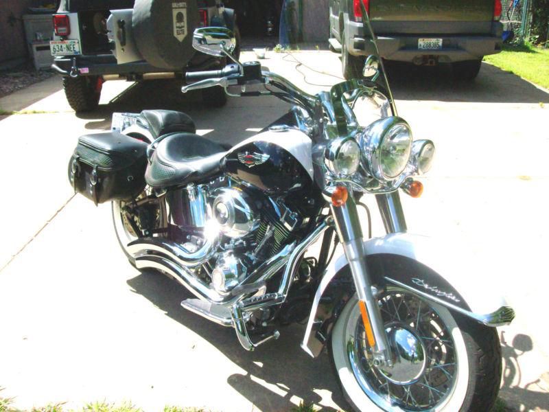2007 HD Softail Delux-excellent condition, 3500 miles