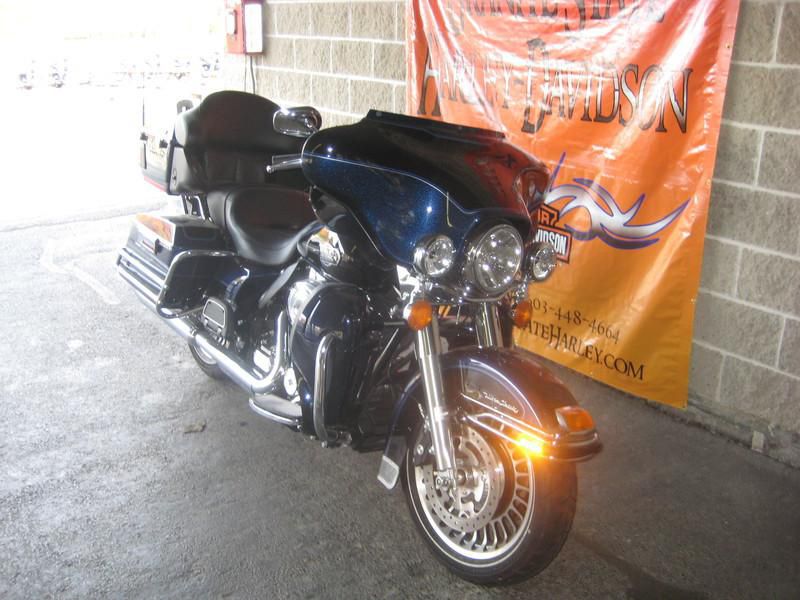 2012 Harley-Davidson FLHTCU - Electra Glide Ultra Classic Touring 