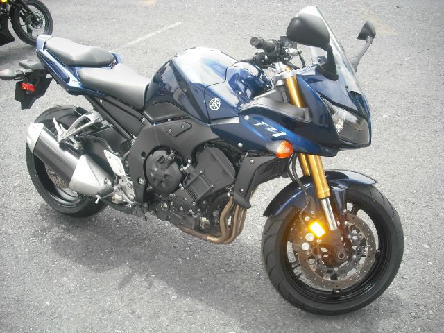 Used 2007 Yamaha FZ-1 for sale.