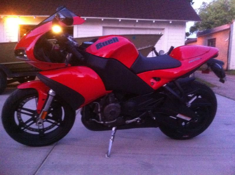 2009 Buell 1125R Motorcycle Near perfect condition