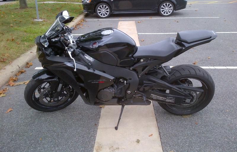2008 Honda CBR 1000 RR Limited Edition All Black Like New Only 2,450 Miles Great