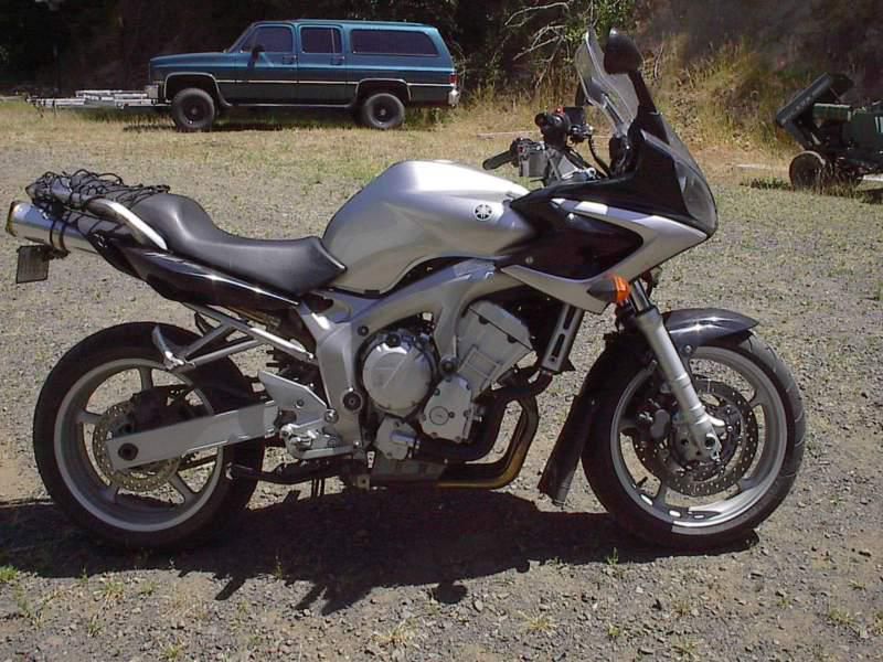 2004 Yamaha FZ 6 motorcycle, under 13,000 miles