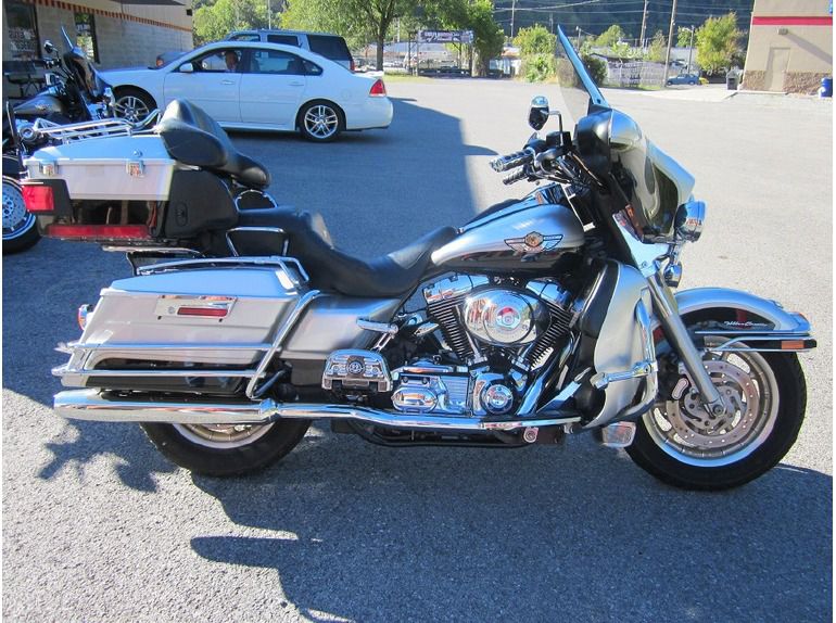 2003 Harley-Davidson FLHTCU 