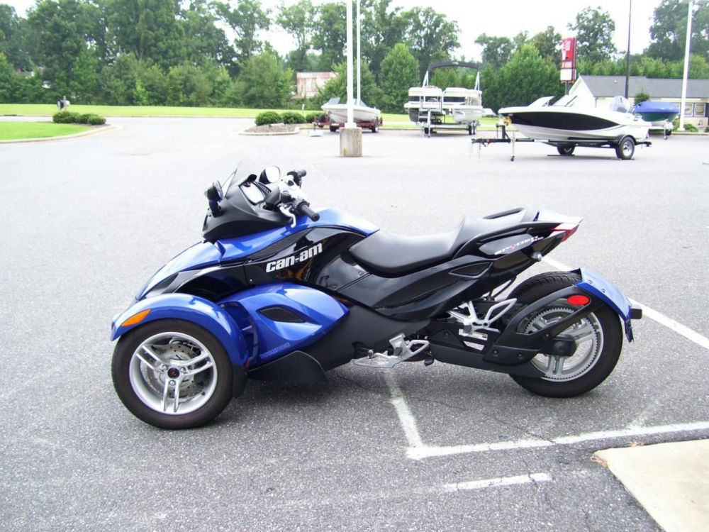 2010 Can-Am Spyder RS Sportbike 