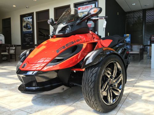 2016 Can-Am RSS