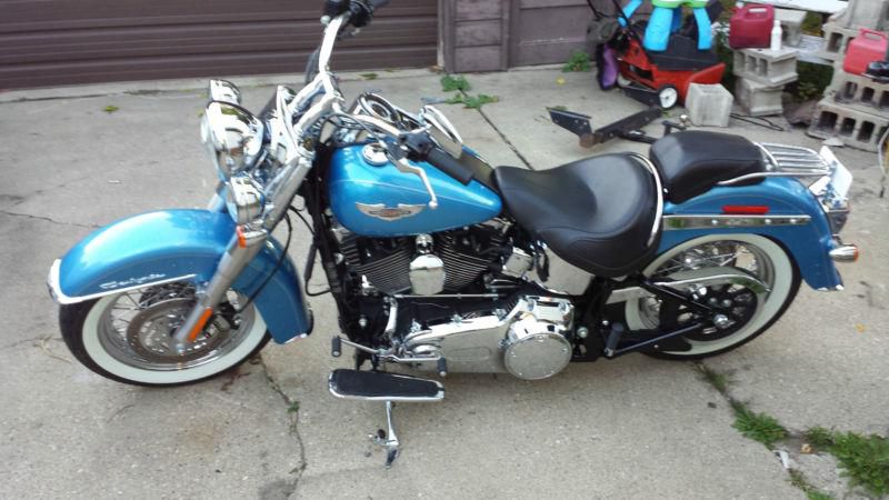 2011 harley davidson softail deluxe. 107 miles. like new