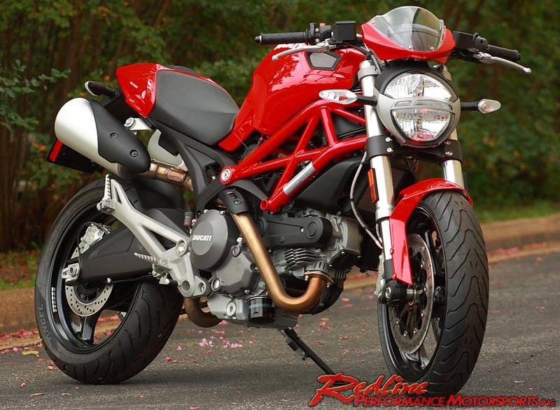 2013 Ducati Monster 696 Sportbike 