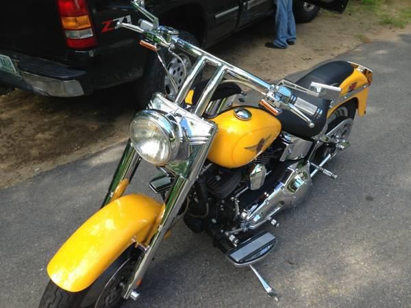 2001 Yellow Fat Boy Harley Davidson