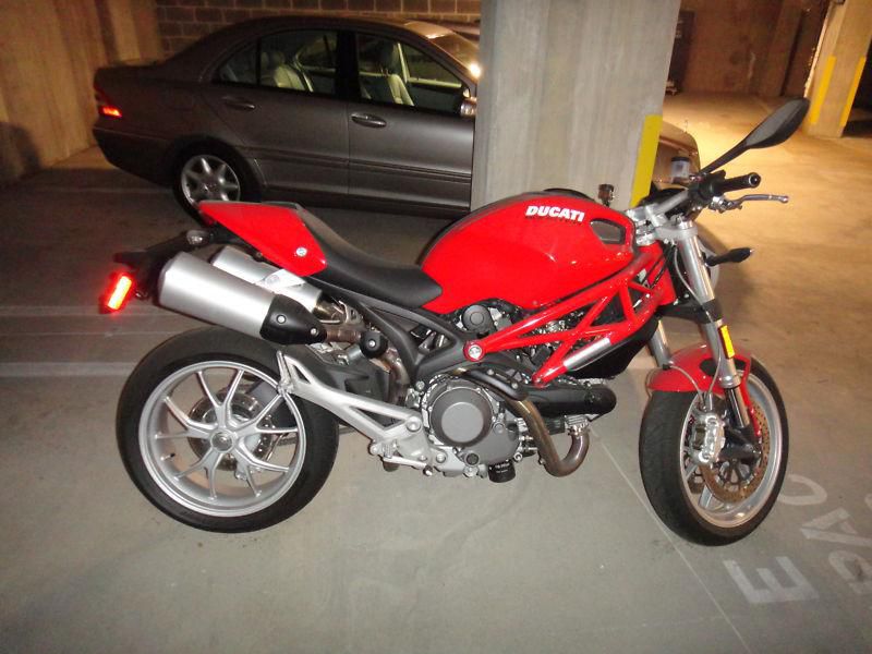 Ducati Monster 1100, 2009 UNDER 500 MILES/AS GOOD AS NEW