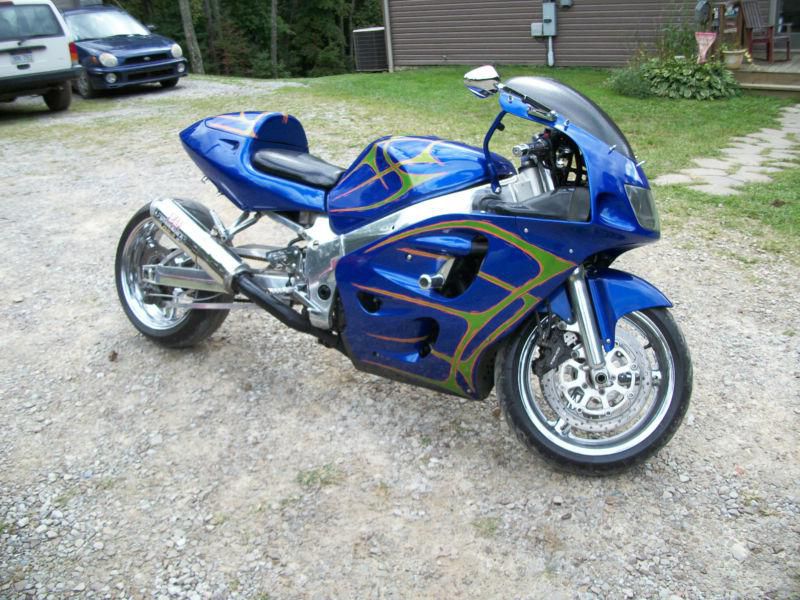1998 Suzuki GRXR 600.Lowered and Stretched.Lots of chrome