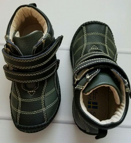 New little boys Vincent leather velcro low boot size 28 /11 US