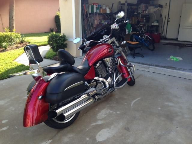 2005 Victory Kingpin 1500cc Red
