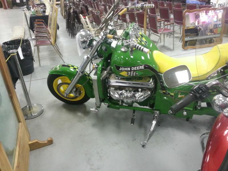 1999 BOSS HOSS JOHN DEERE THEME MOTORCYCLE - 406 CHEVY WITH NOS - TV APPEARANCE