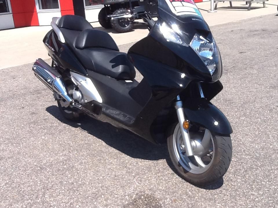 2005 Honda Silver Wing Scooter 