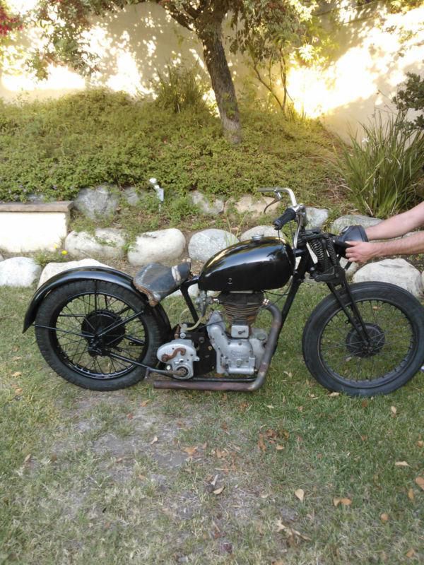1938 Royal Enfield Motorcycle bullet ? needs restoration and some parts RUNS