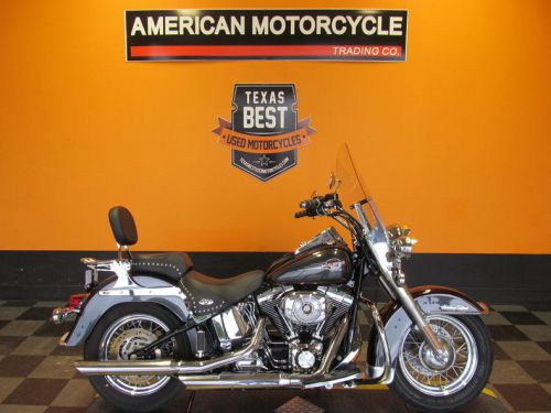 2005 Harley-Davidson Heritage Softail Classic - FLSTCI