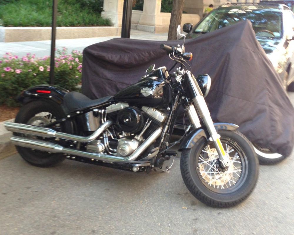 2012 Harley-Davidson Softail SLIM Cruiser 