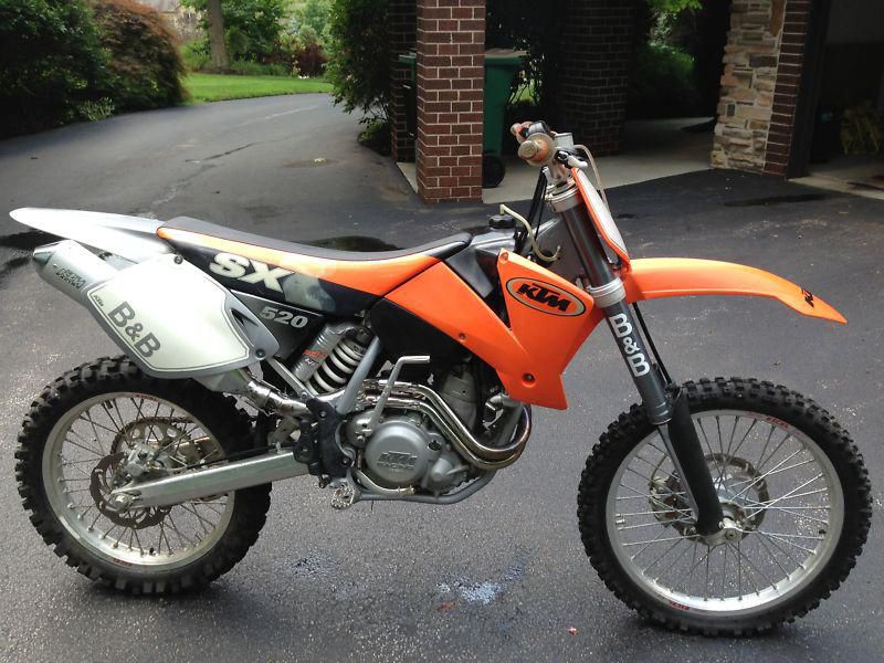 KTM 520 SX less than 12 hours total on the bike