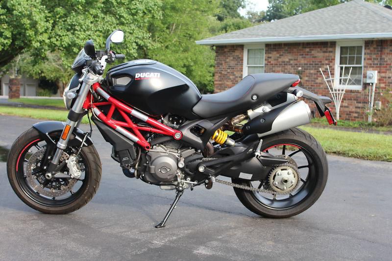 2011 Ducati Monster 796 with ABS....Not Even Broke In