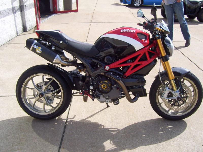 2009 Ducati Monster 1100 S with accessories