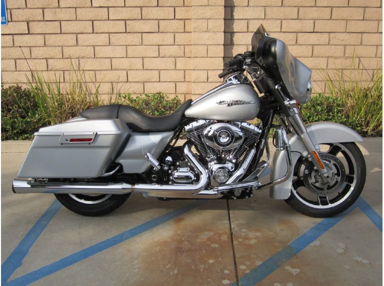 2010 Harley-Davidson FLHX 