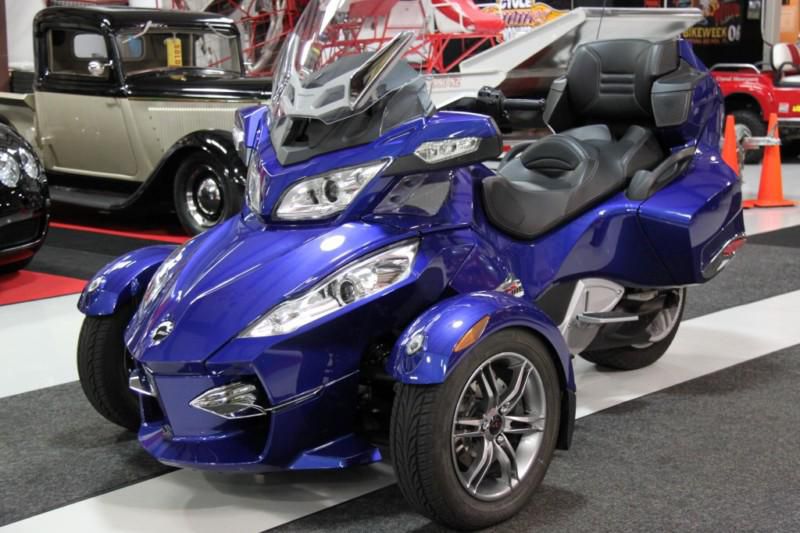2012 Can Am Spyder RT S Blue w/ Two Brothers Exhaust Very Clean Low Mile