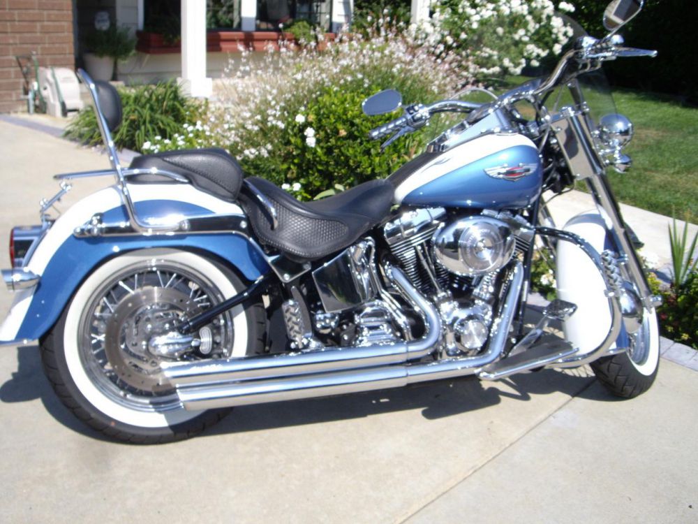 2005 Harley-Davidson Softail DELUXE Cruiser 