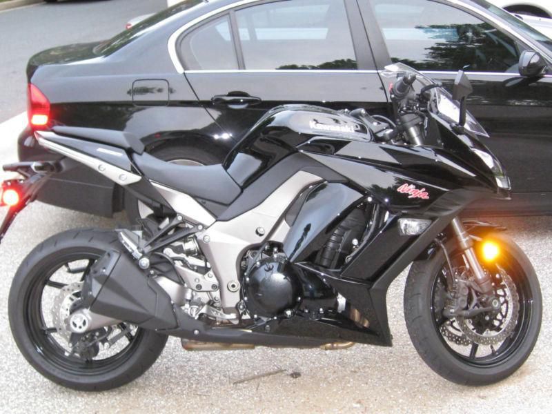 Kawasaki ninja 1000 zxgbf 1000 2011