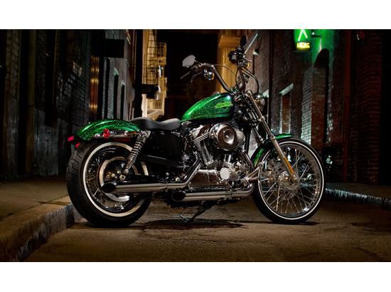 2013 Harley-Davidson Sportster Seventy-Two Cruiser 