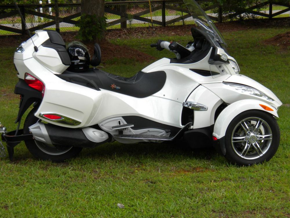 2011 Can-Am Spyder RT LIMITED Touring 