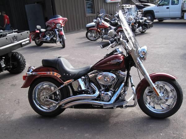2009 Harley Davidson Fatboy with extended warranty to Aug 2016