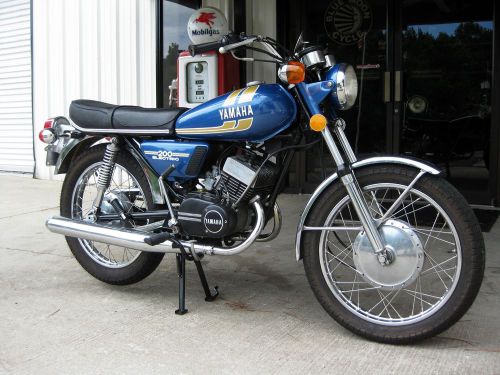 Yamaha RD200