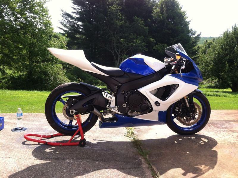 2007 gsxr 600 only 2800 miles