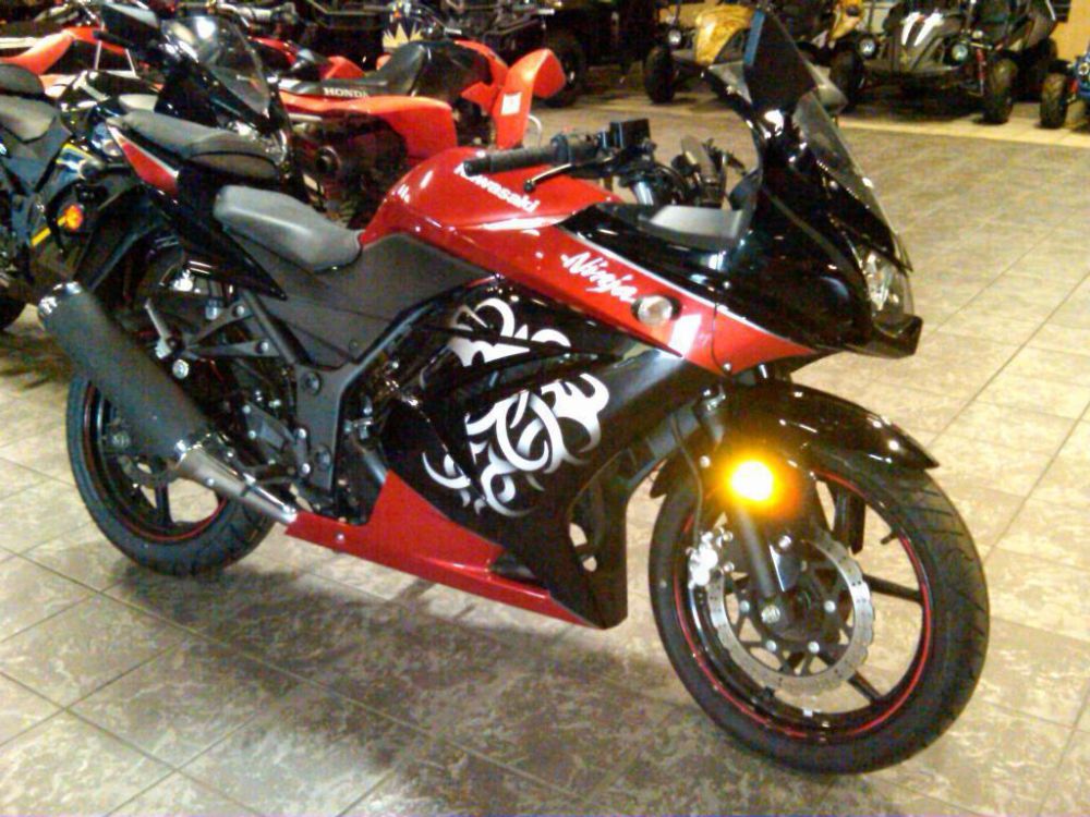 2010 kawasaki ninja 250r  sportbike 