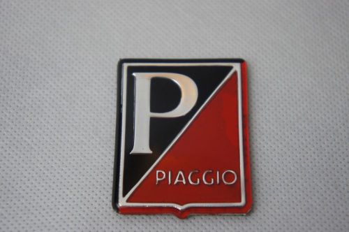 VESPA Piaggio Legshield Black/Red Adhesive Badge