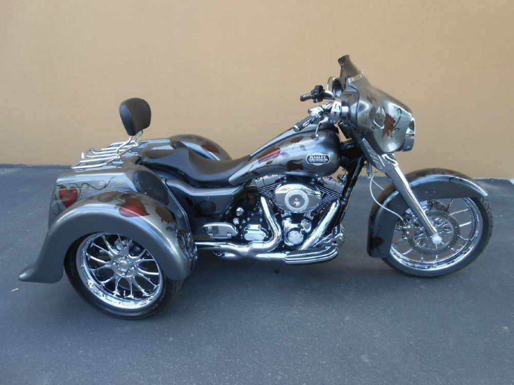 2011 Harley-Davidson FLHXXX Street Glide Trike Trike 