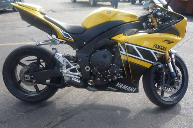 2009 YAMAHA YZFR1!! DEALER WHOLESALE!!! MUST SELL!!!