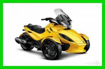 2013 Can-Am™ Spyder STS SE5 New