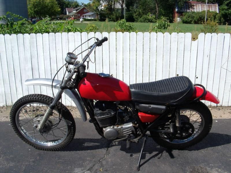 Yamaha DT 360 1974 in good shape...runs and rides great...