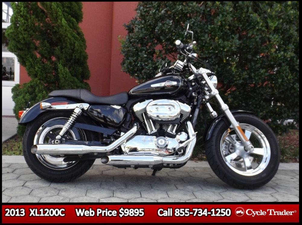 2013 Harley-Davidson Sportster Custom XL1200C CUSTOM Cruiser 