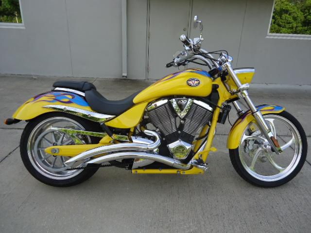 2007 victory jackpot runs great..awesome paint...look