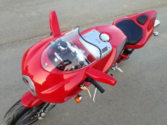 2002 - Ducati Mike Hailwood MH900e