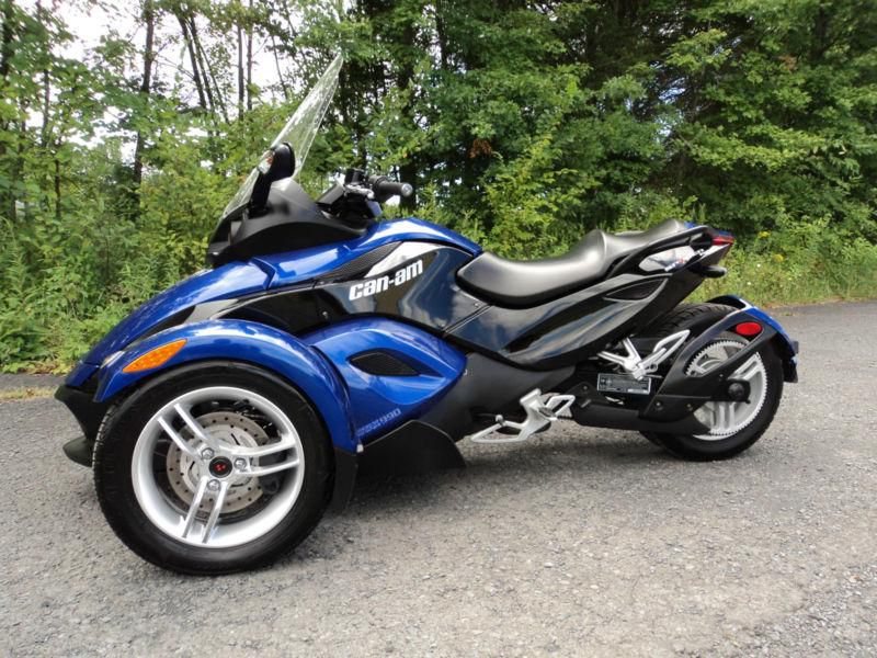 2010 CAN-AM SPYDER RS* ADULT OWNED 7300 MILES*PRICED 2 SELL! $13995/MAKE OFFER!