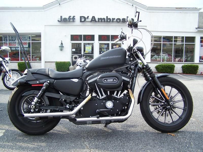 2011 Harley-Davidson XL883N - Sportster Iron 883 Standard 