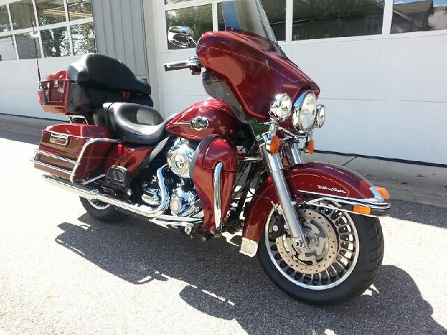 Used 2010 Harley Davidson Ultra Classic for sale.