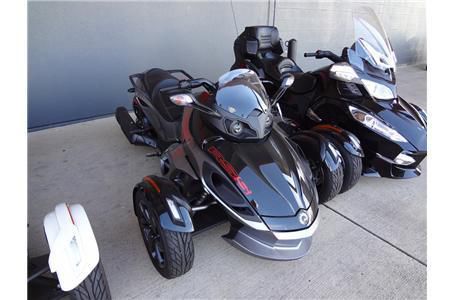 2013 Can-Am SPYDER RS-S - SE5 Sportbike 