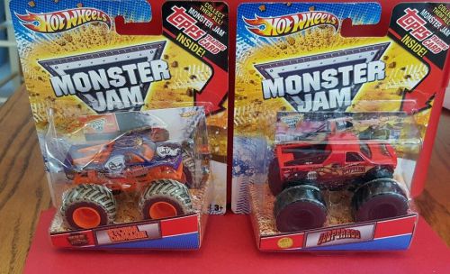 b)2 Hot Wheels Monster Jam with Topps Trading Card STORM DAMAGE &amp; DESPERADO