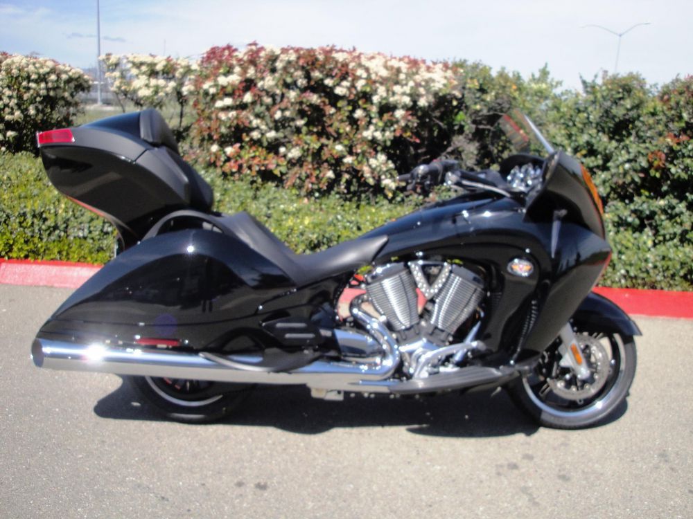 2013 Victory VISION Touring 