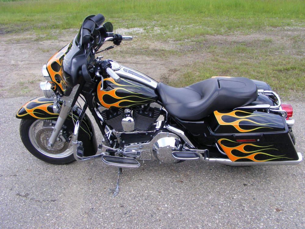 2006 Harley-Davidson Street Glide FLHX Cruiser 