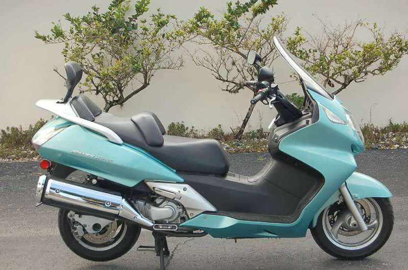 2008 honda silver wing  scooter 